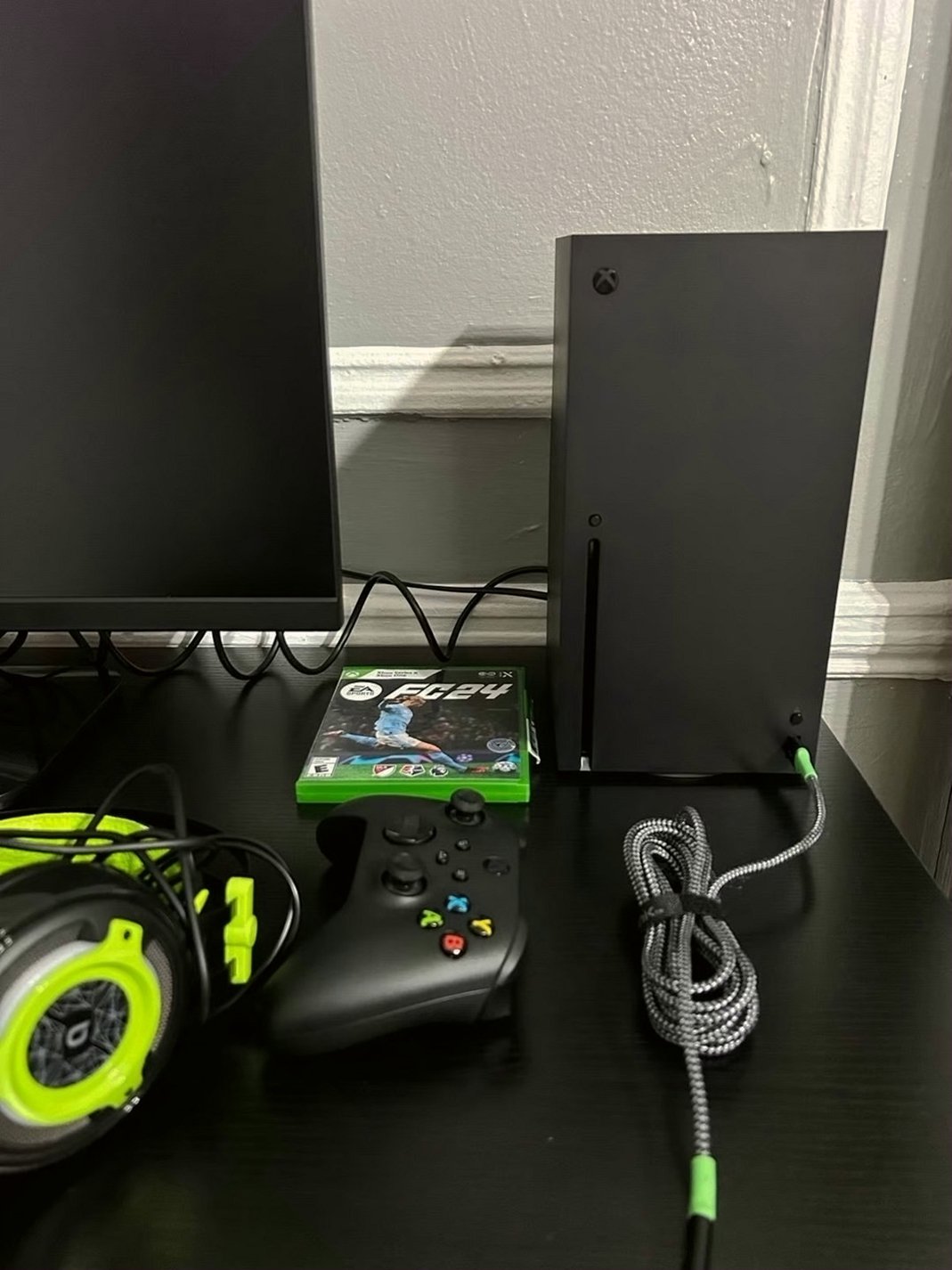 Microsoft Xbox Series X 1TB Black - Used image 2