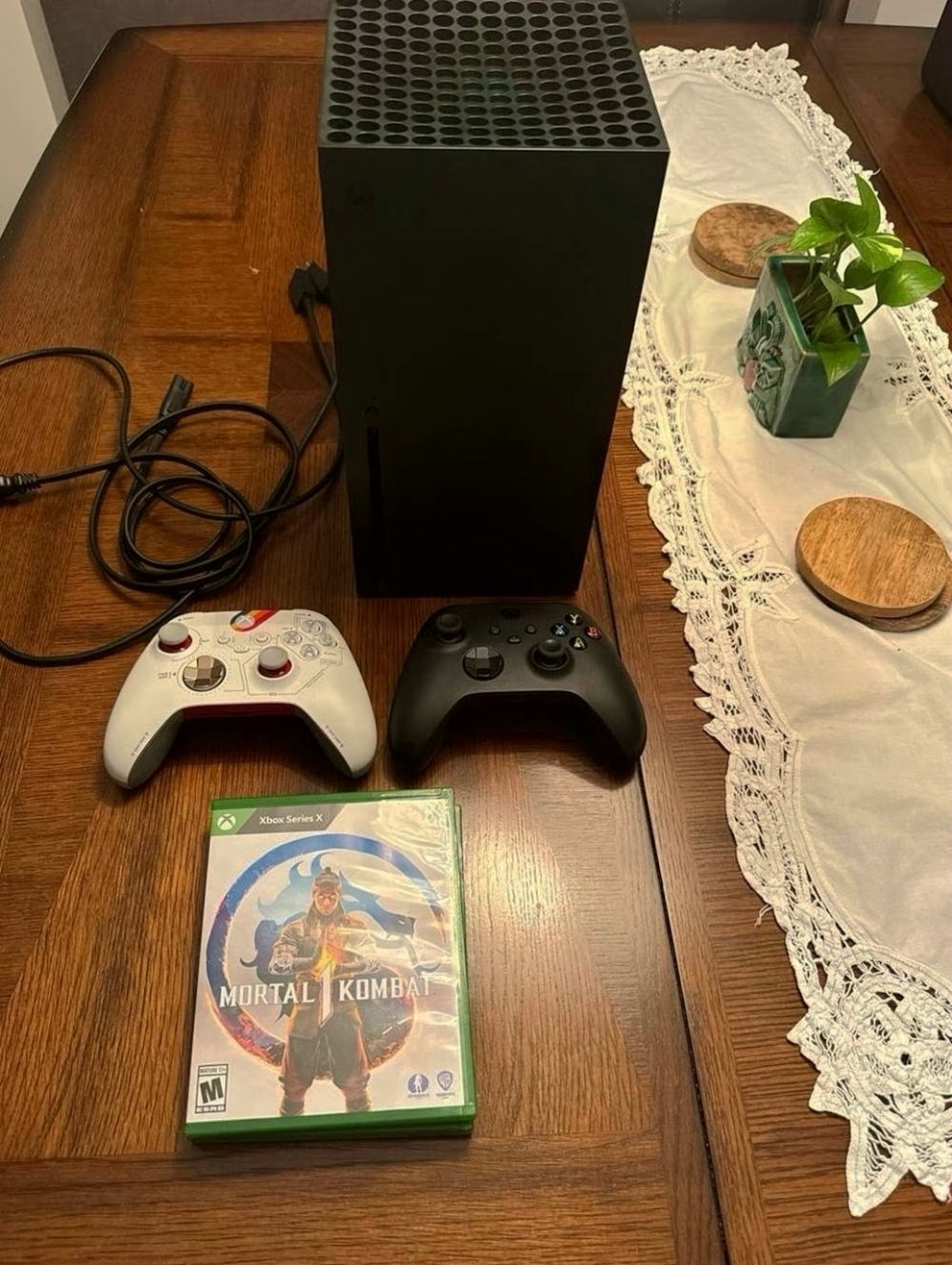 Microsoft Xbox Series X Bundle 3P76 1TB Black - Used