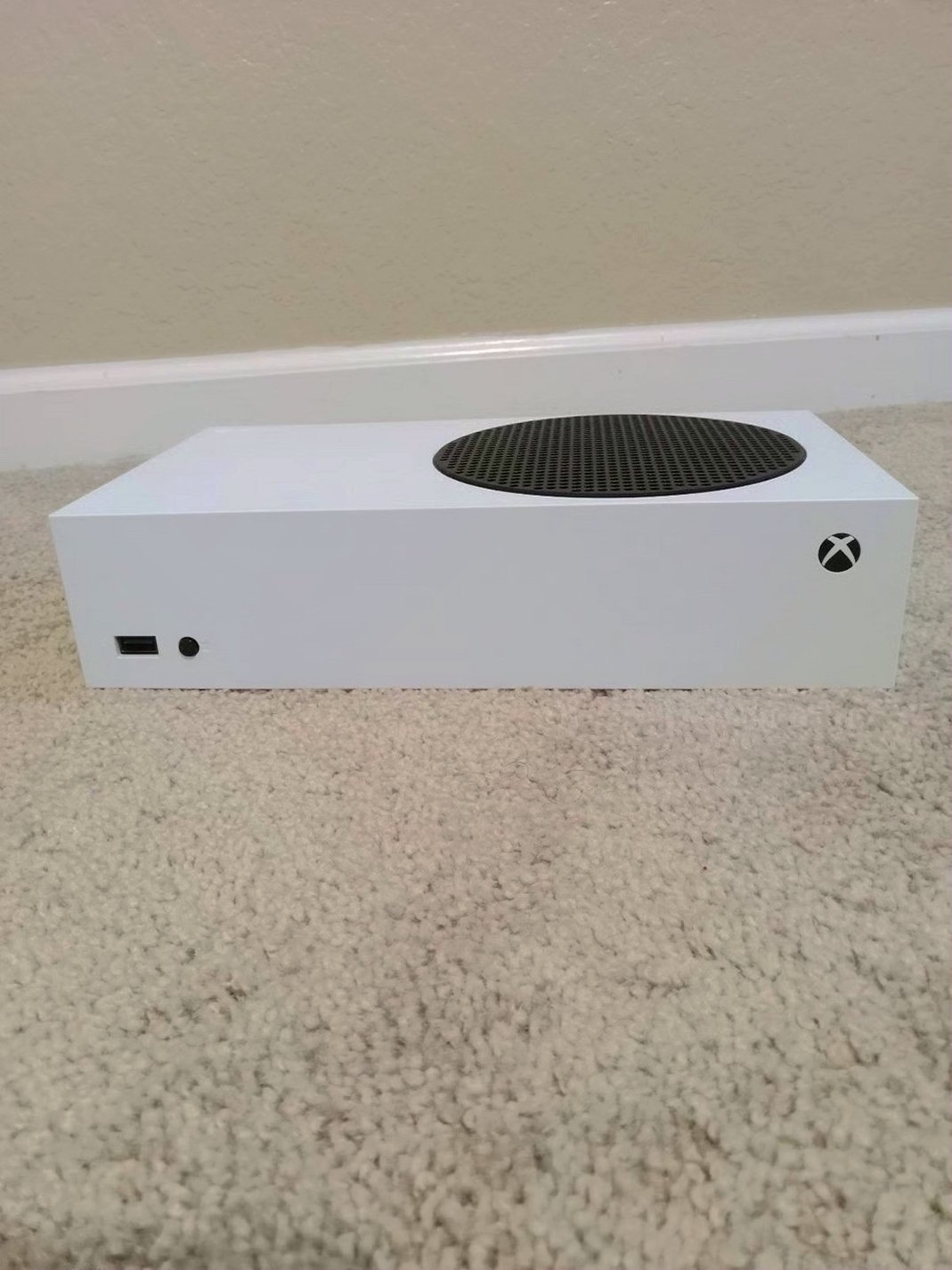 Microsoft Xbox Series S 8Z61 Unlocked - Used image 4