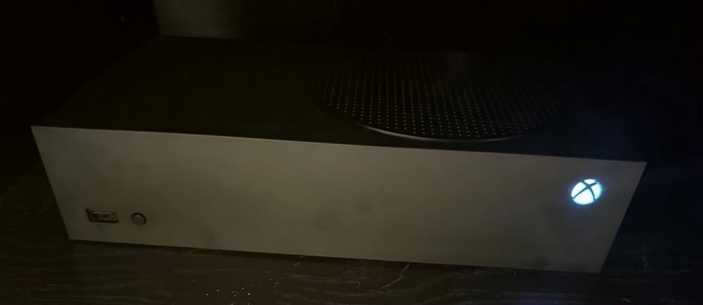 Microsoft Xbox Series S 1TB Black Unlocked - Used image 5