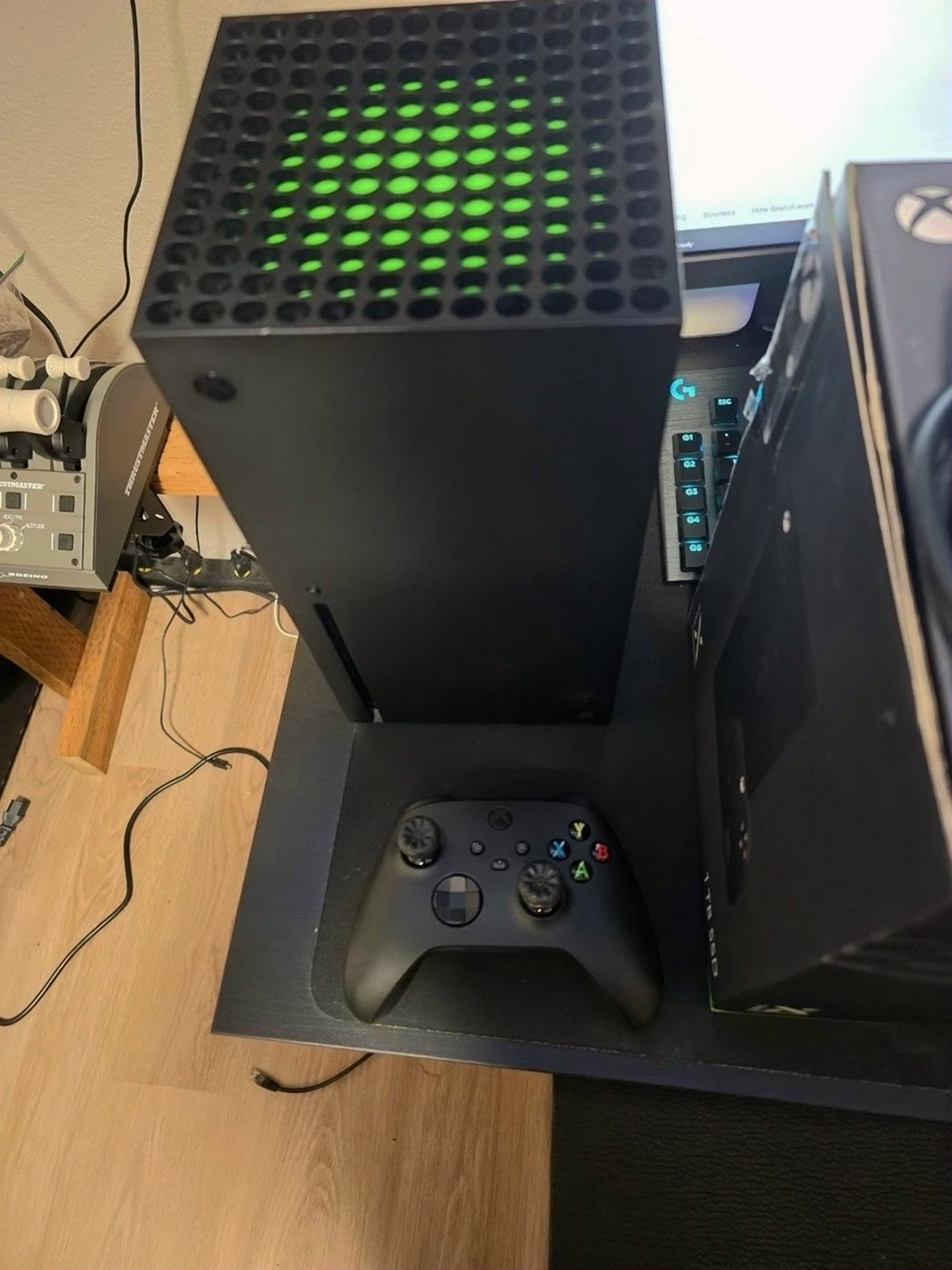 Microsoft Xbox Series X 5B12 1TB Black - Used image 2
