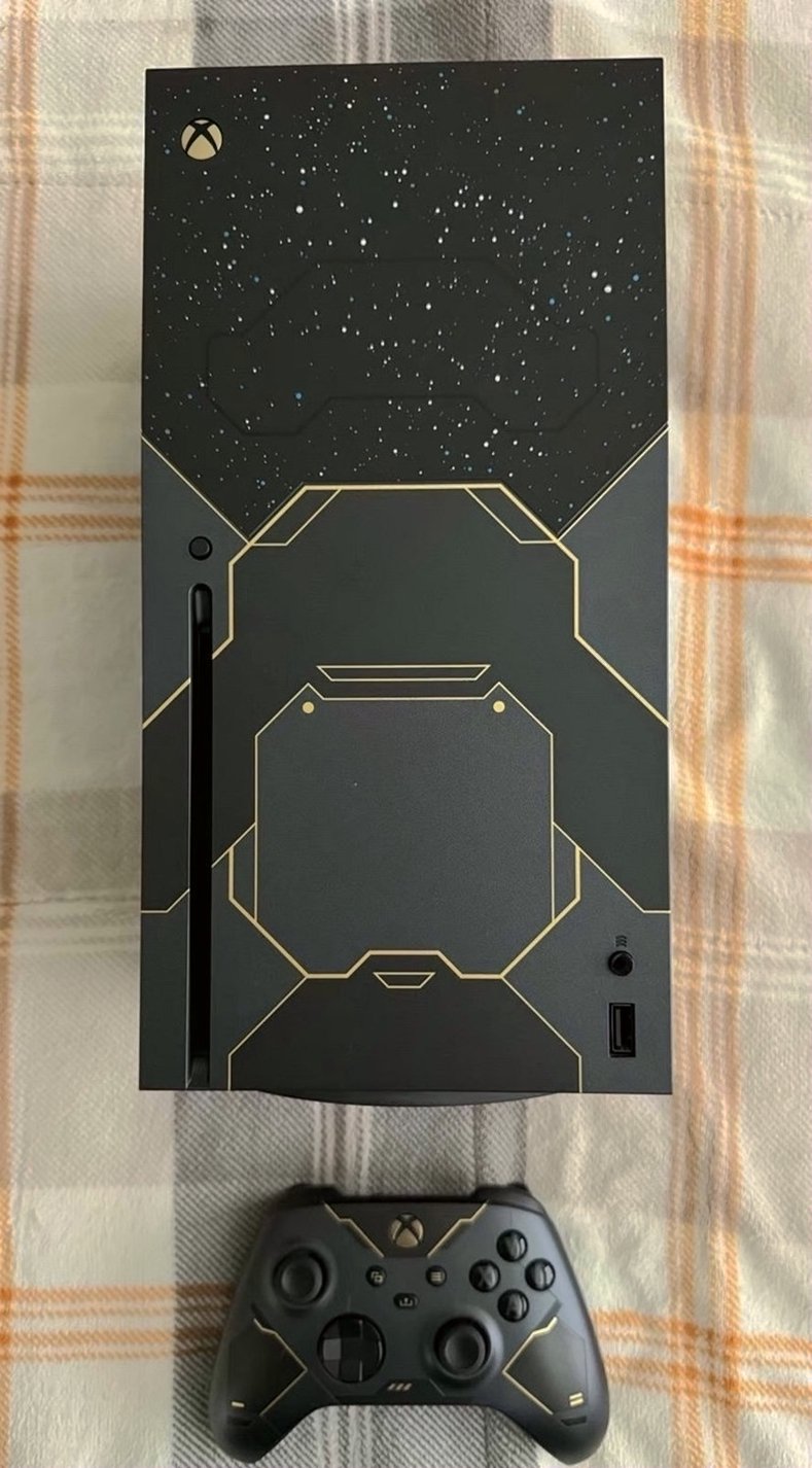 Microsoft Xbox Series X Halo Infinite Edition 5N37 Used image 4