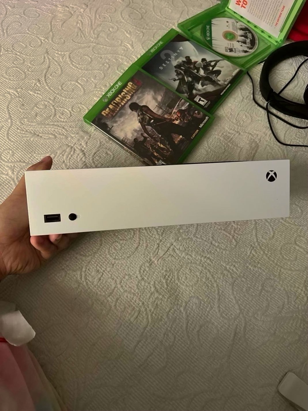 Xbox Series S Digital Edition 500GB White - Used image 2