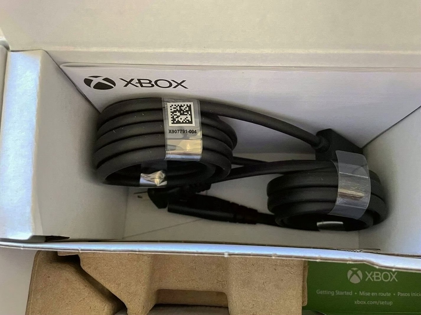 Microsoft Xbox Series S 512GB White Unlocked - Used image 3