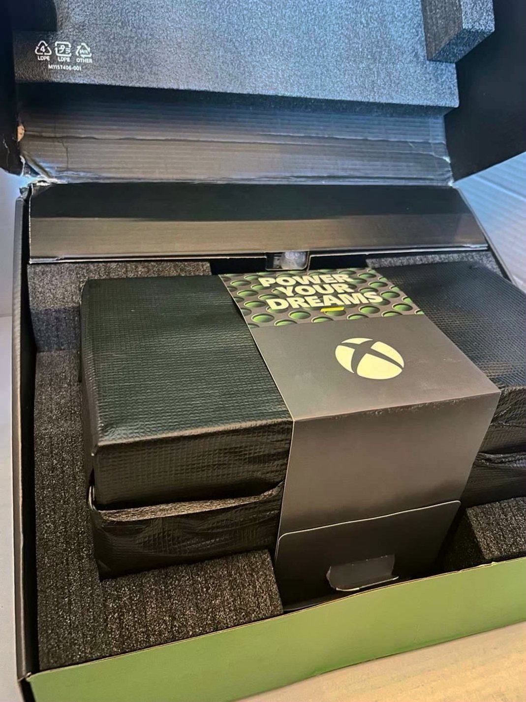 Microsoft Xbox Series X 3Q86 1TB Black - Used image 3