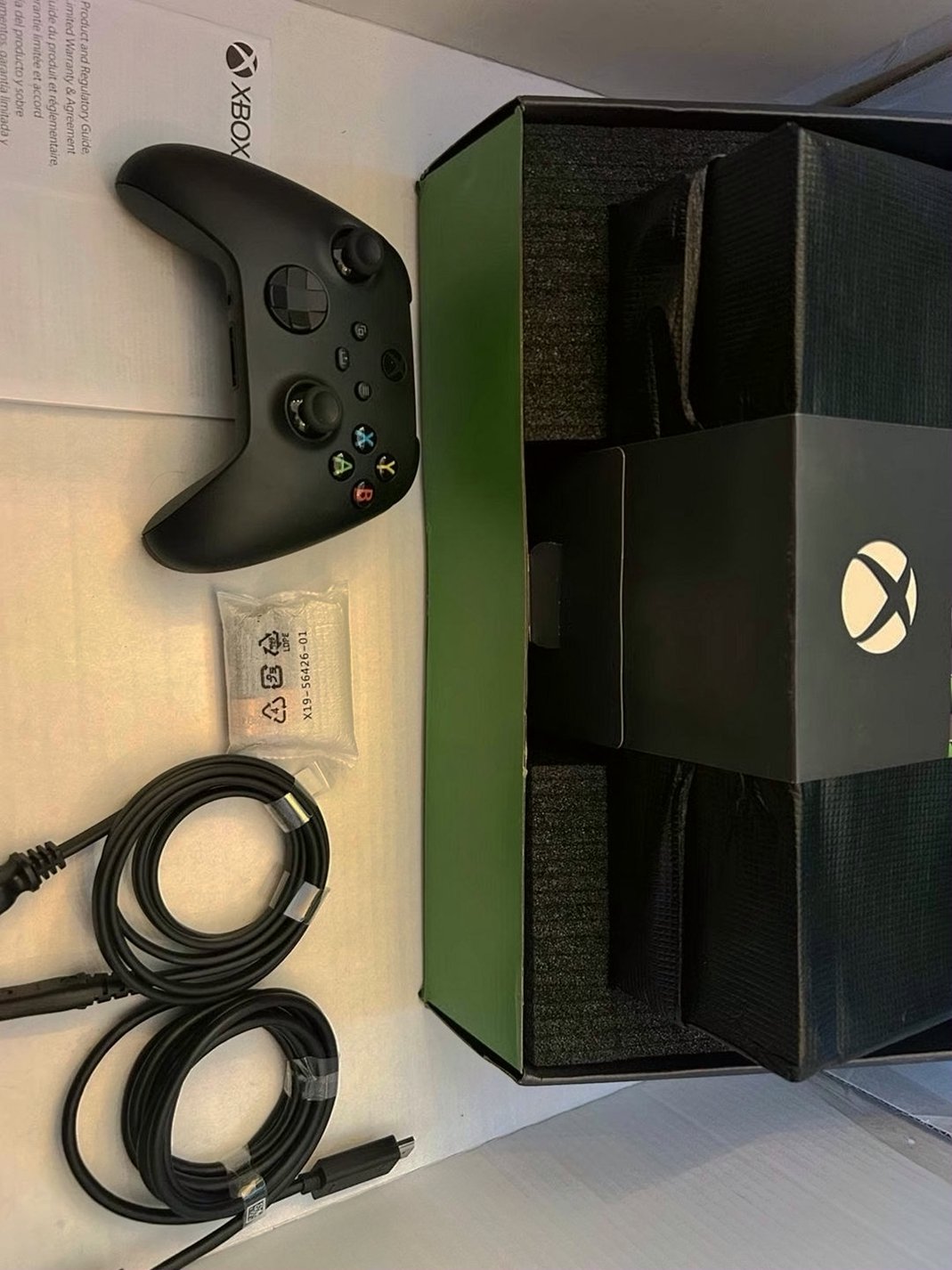 Microsoft Xbox Series X 3Q86 1TB Black - Used image 5