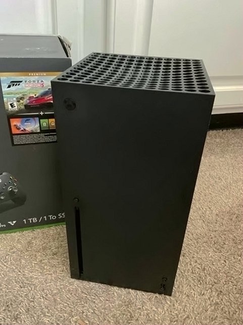 Microsoft Xbox Series X 1TB Black Used image 3