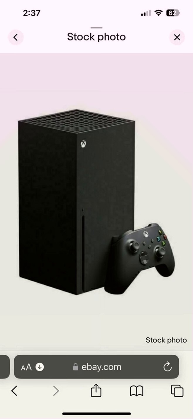 Microsoft Xbox Series X 1TB Black Used image 2