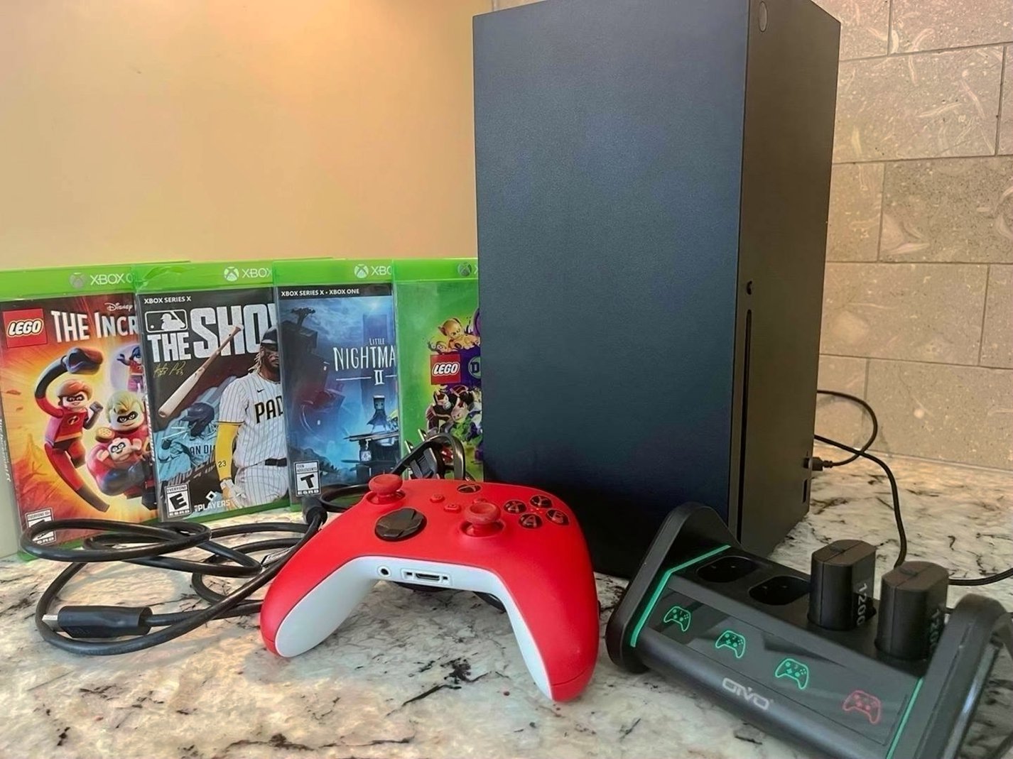 Microsoft Xbox Series X 1TB Black - Used image 2