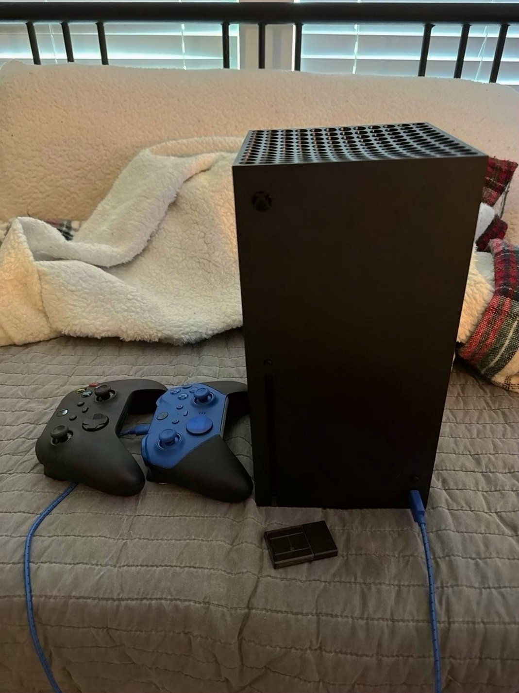 Microsoft Xbox Series X 2TB Blue Elite 2 Controller Bundle - Used