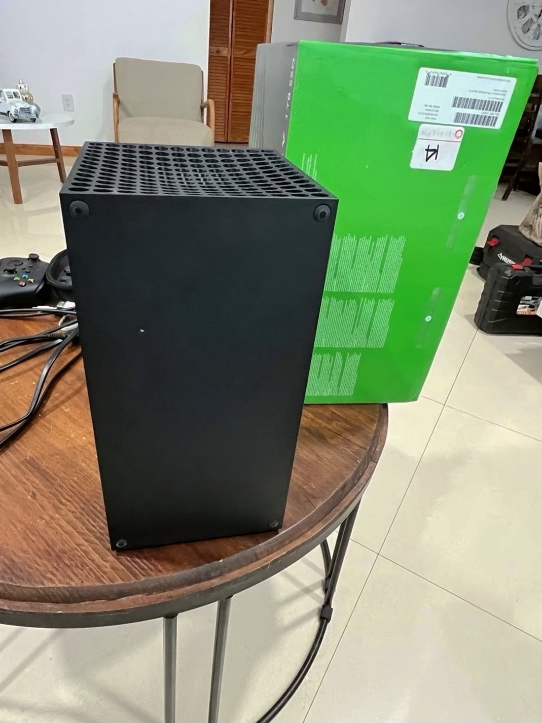 Microsoft Xbox Series X with Xbox Pro Controller 6J17 - Used image 2