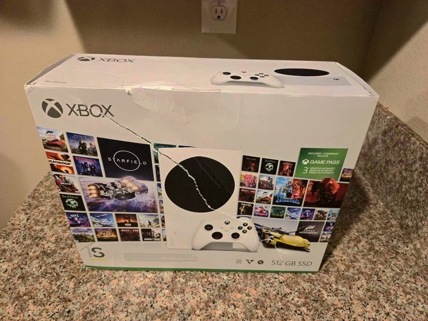 Microsoft Xbox Series S 512GB White Console Bundle - Used image 5