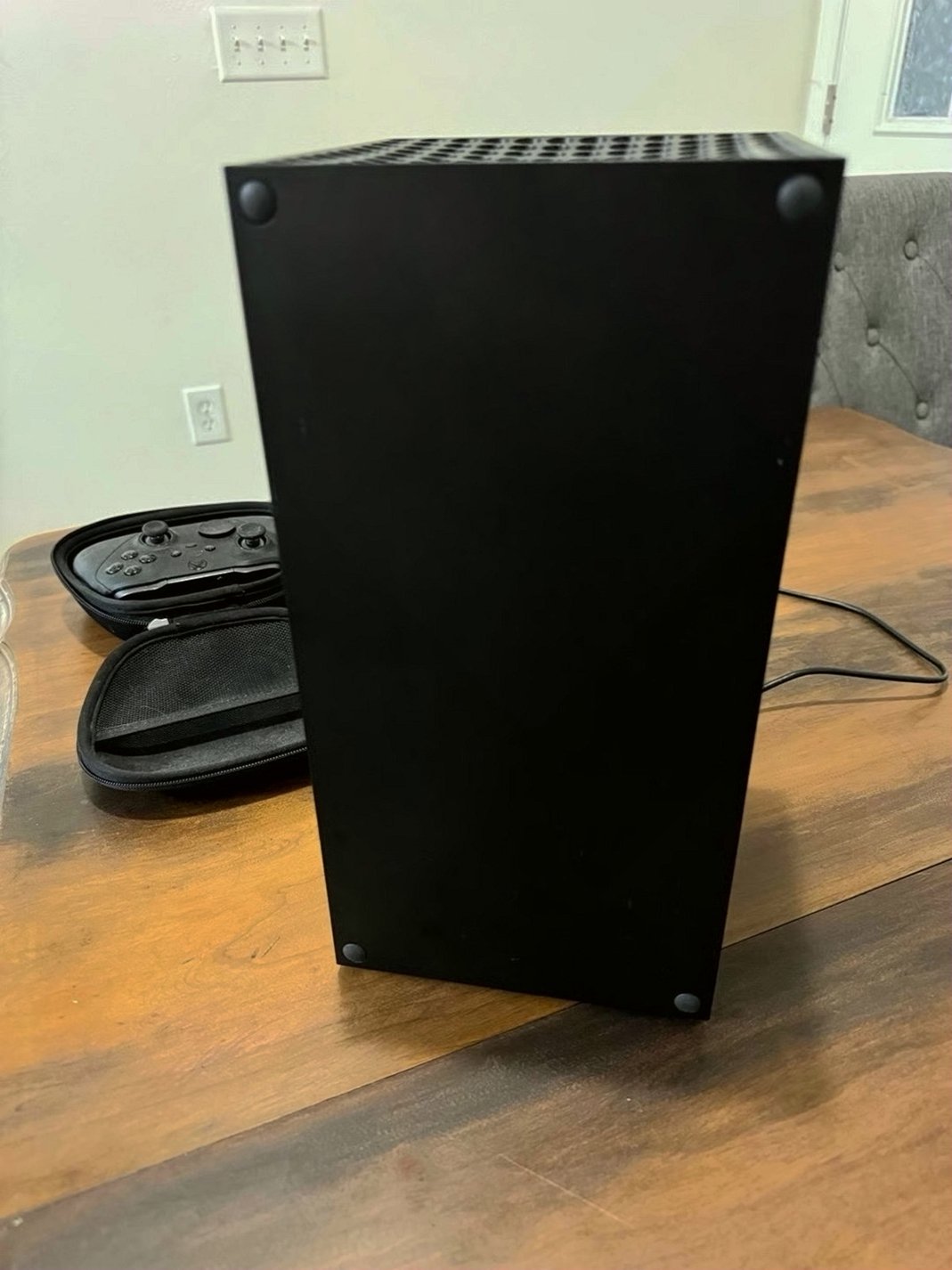 Microsoft Xbox Series X 1TB Black - Used image 4