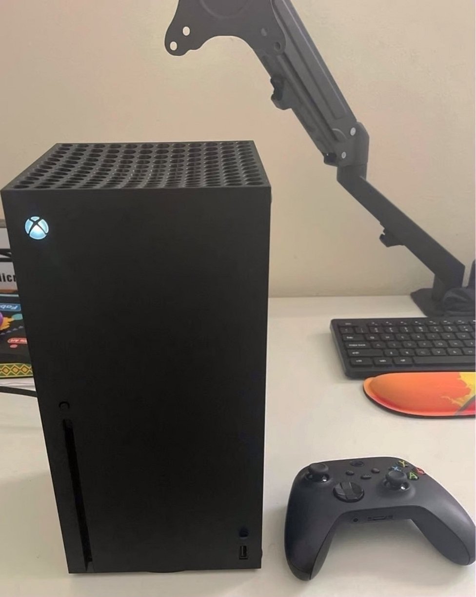 Microsoft Xbox Series X 7L96 Used