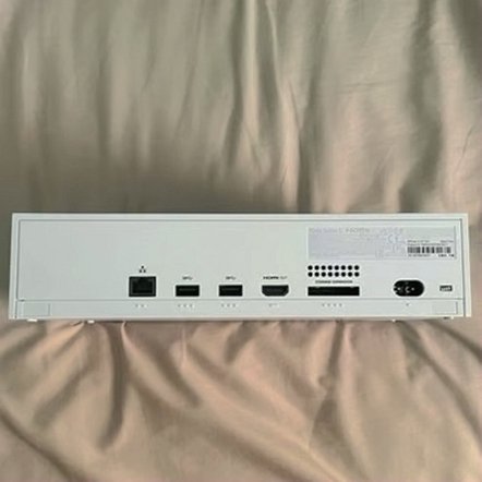 Microsoft Xbox Series S 512GB White Unlocked - Used image 5