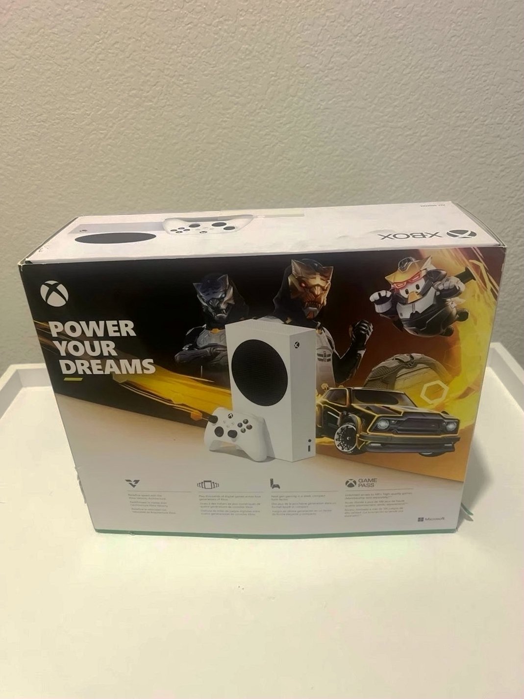 Microsoft Xbox Series S Gilded Hunter Bundle 512GB White - Used image 2