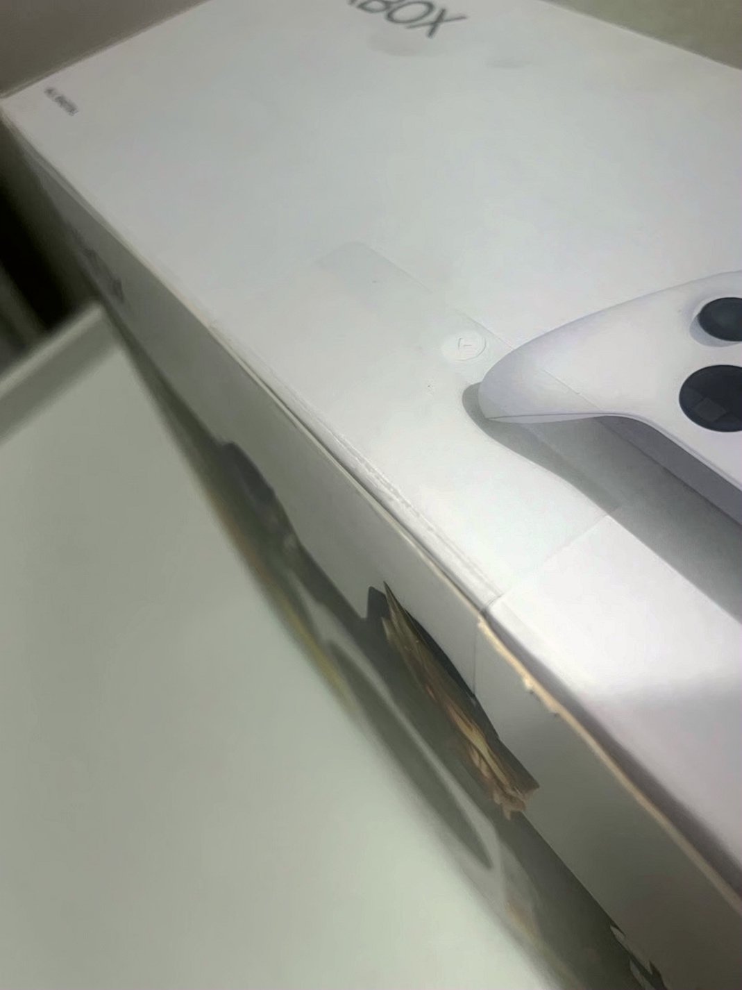 Microsoft Xbox Series S Gilded Hunter Bundle 512GB White - Used image 5