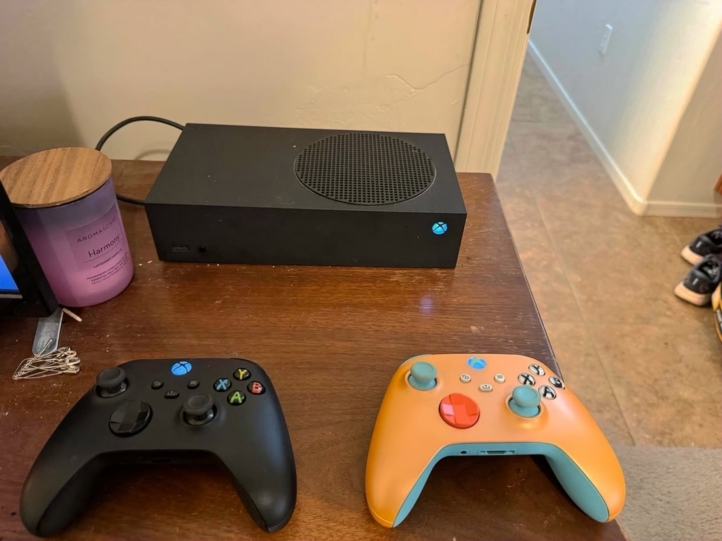 Microsoft Xbox Series S 1TB Sunkissed Vibes - Used image 2
