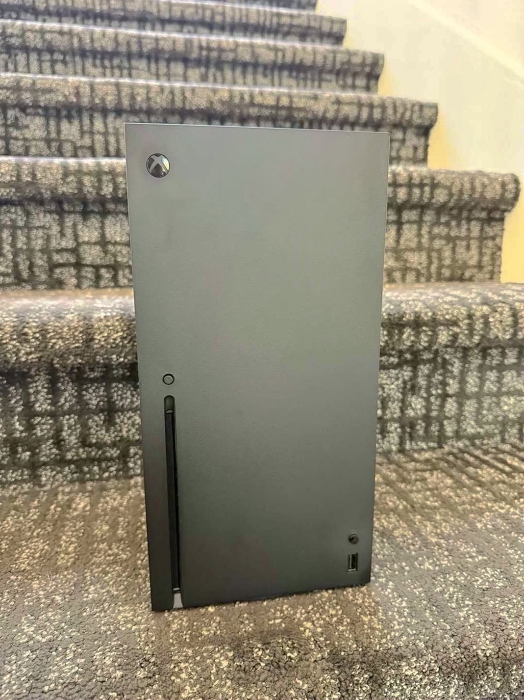 Microsoft Xbox Series X 1TB Black - Used image 2