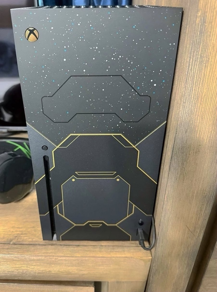 Microsoft Xbox Series X 1TB Halo Infinite Limited Edition - Used