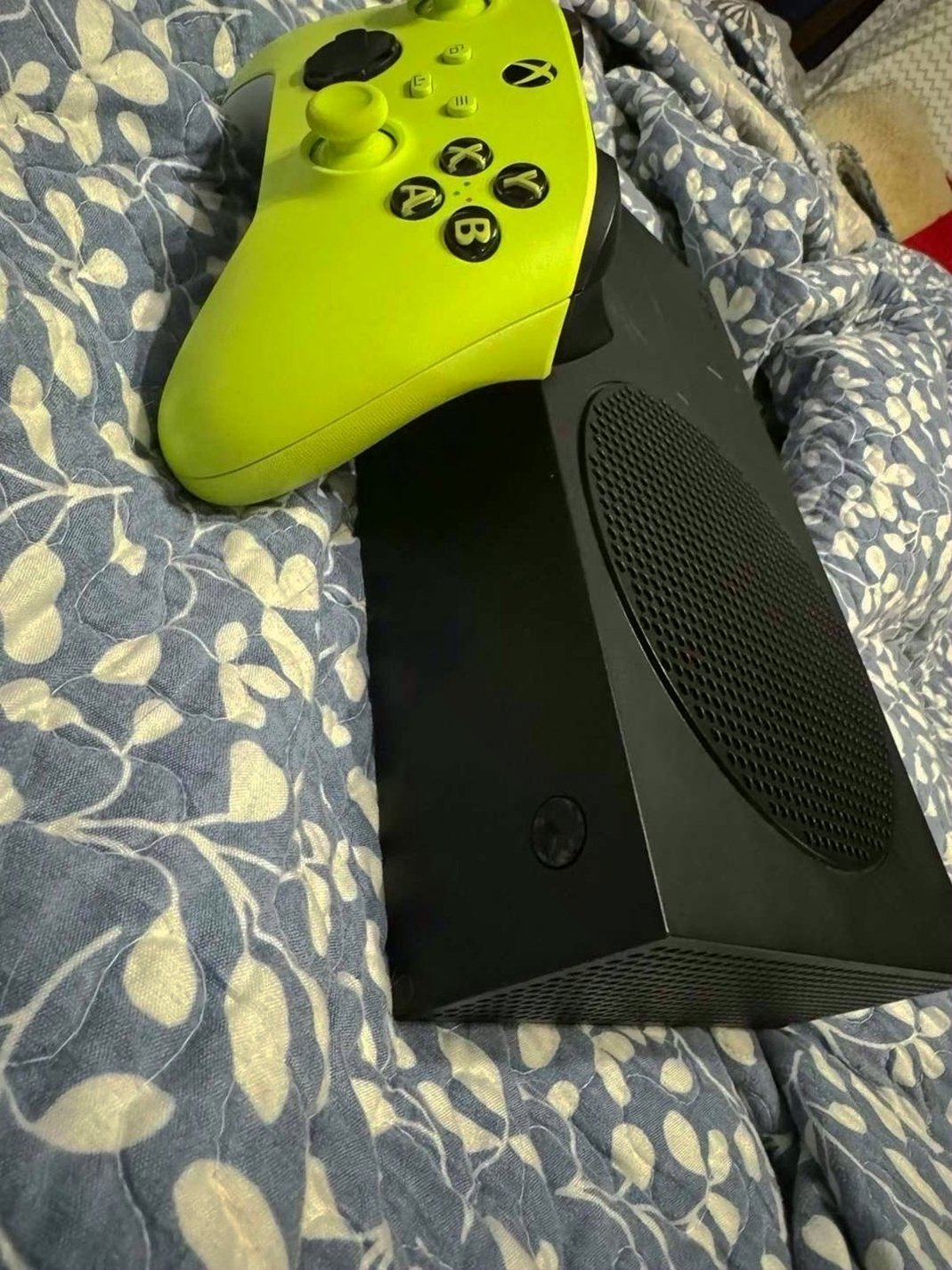 Microsoft Xbox Series S 1TB Black with Lime Green Controller - Used
