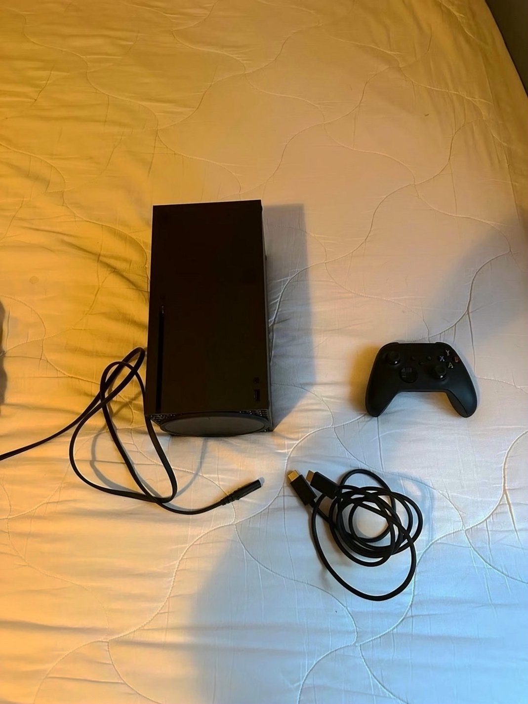 Microsoft Xbox Series X 1TB Console Black Unlocked - Used image 2