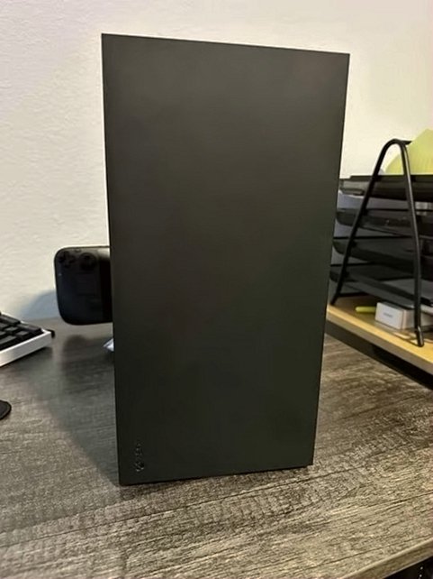 Microsoft Xbox Series X 1TB Black - Used image 3