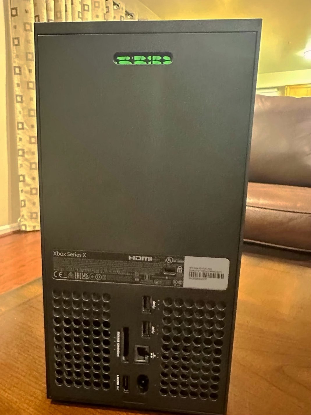 Microsoft Xbox Series X 1TB Black - Used image 4