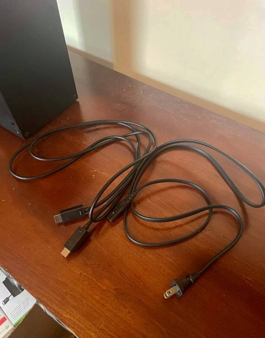 Microsoft Xbox Series X 1TB Black Used image 4