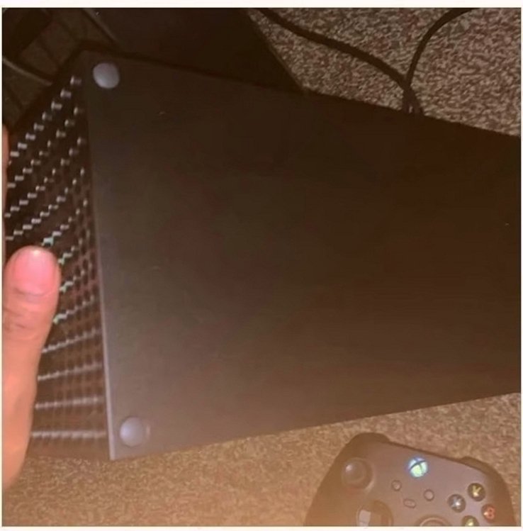 Microsoft Xbox Series X 1TB Black Used - Unlocked image 3