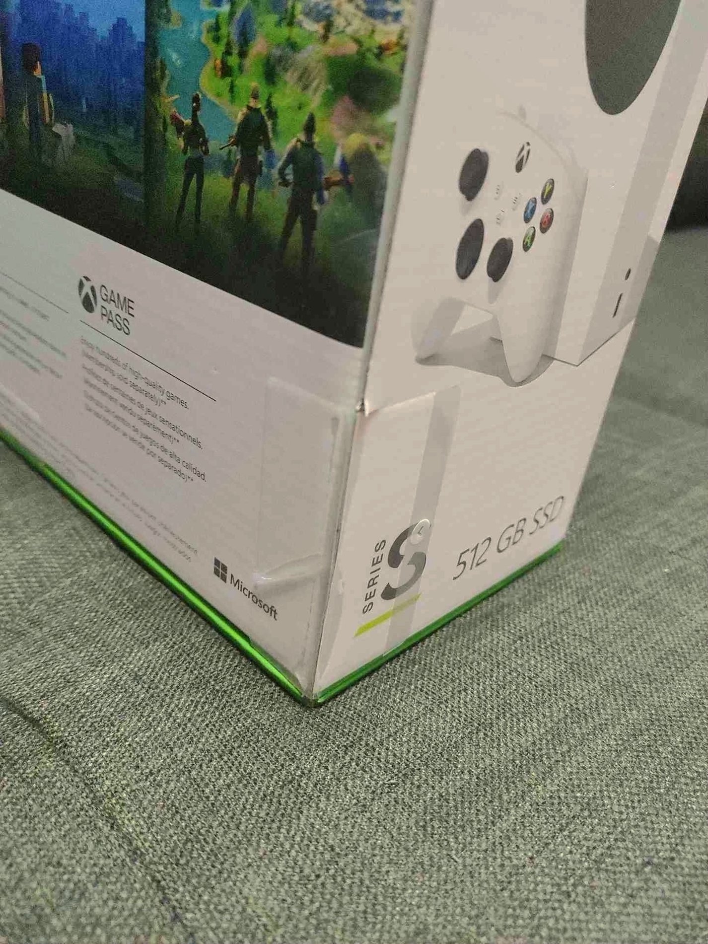Microsoft Xbox Series S 512GB White Digital Edition - Used image 2