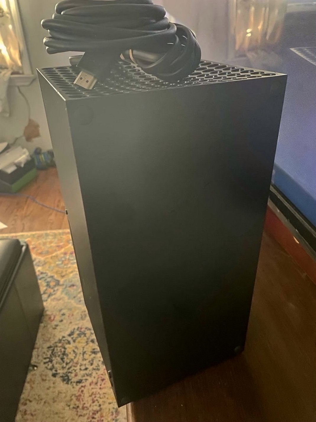 Microsoft Xbox Series X Console 9V76 1TB Black Used image 2