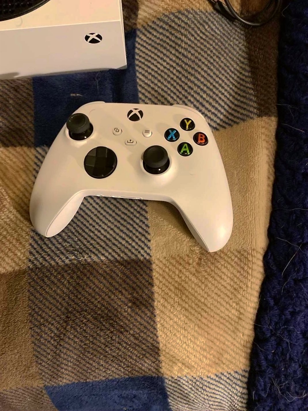 Microsoft Xbox Series S Digital Edition 500GB White - Used image 2