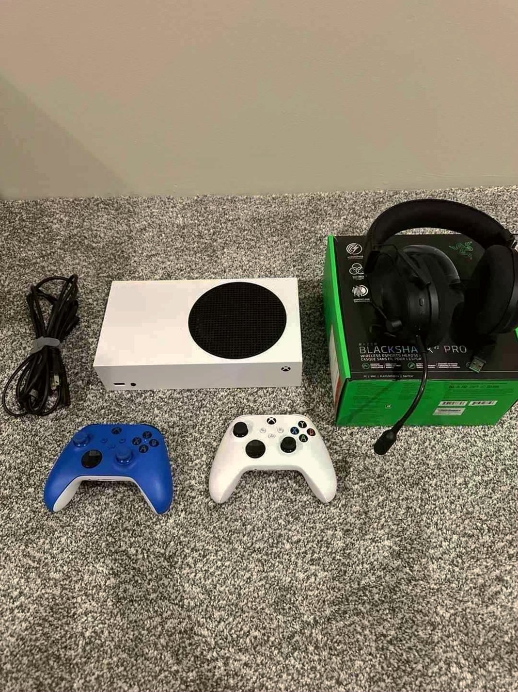 Microsoft Xbox Series 2T79 - Used
