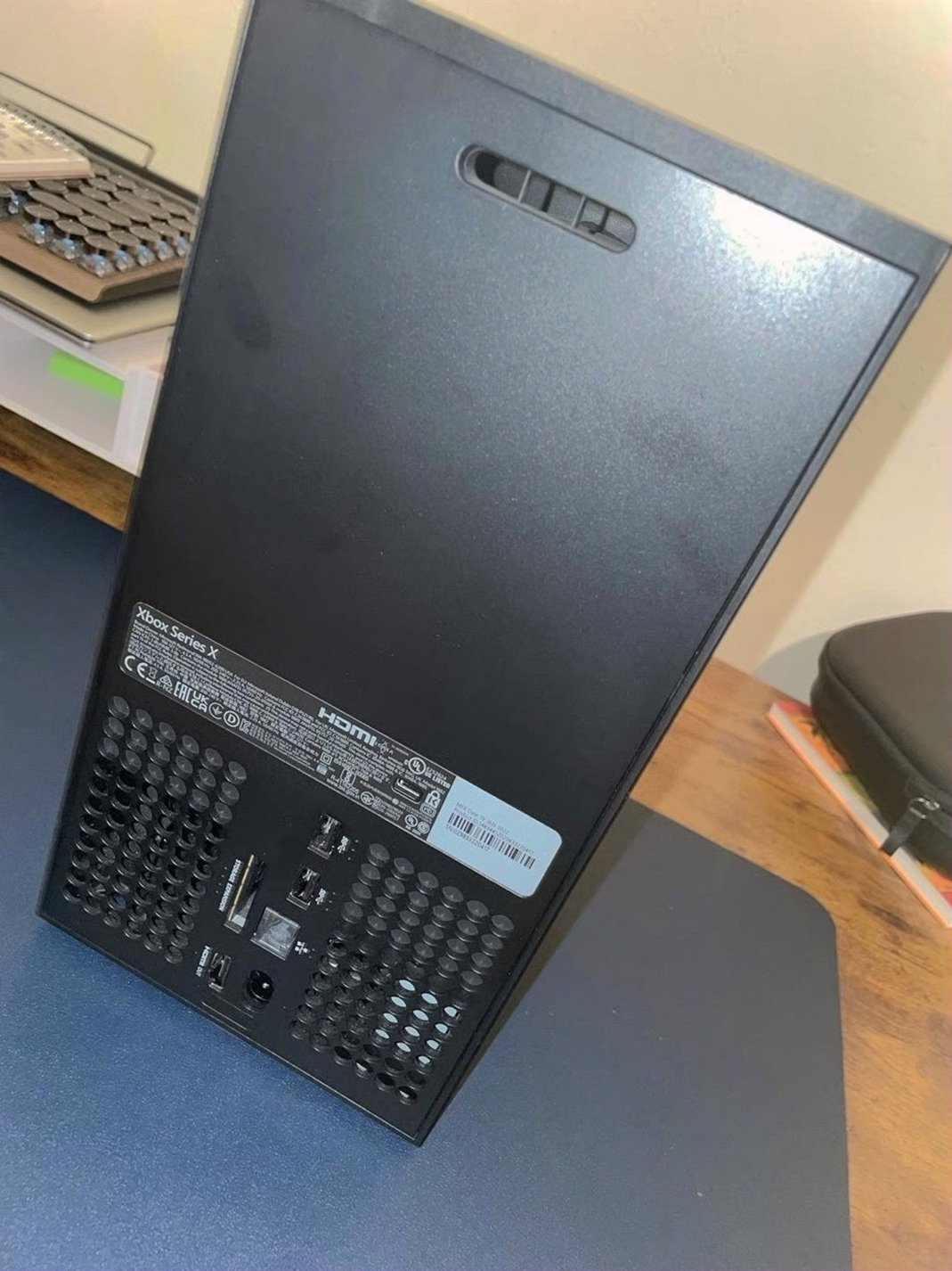 Microsoft Xbox Series X 1TB Black Unlocked - Used image 3