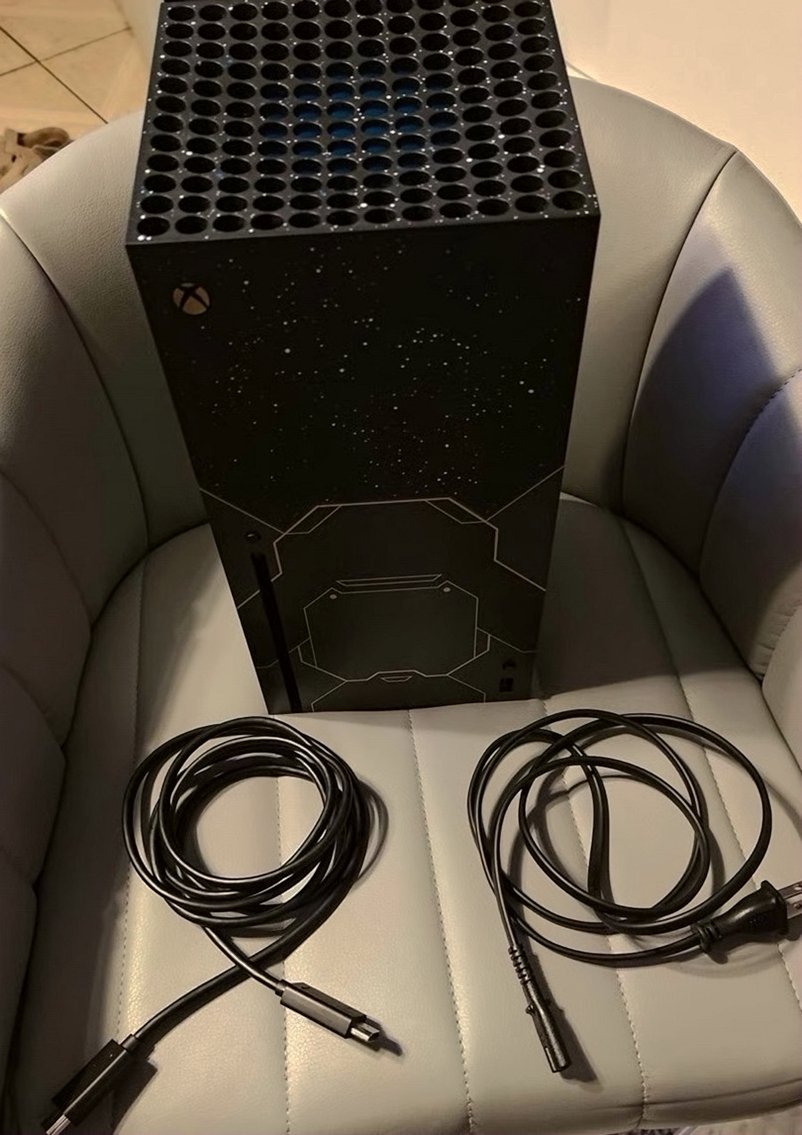 Microsoft Xbox Series X Halo Infinite Edition 3M95 - Used image 4