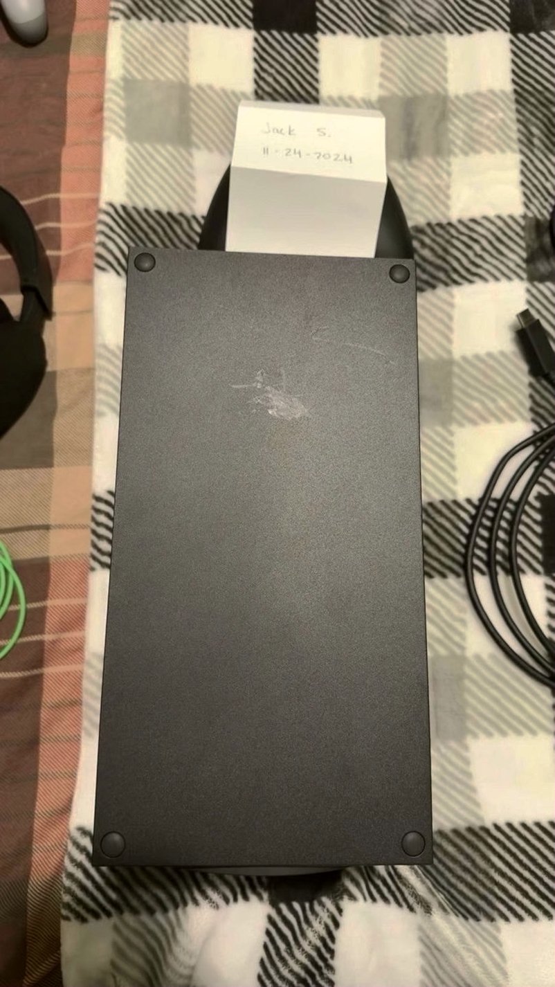 Microsoft XBOX Series X 1TB Black Console + 2TB Seagate Expansion + 2 Controllers + Headset - Used image 4