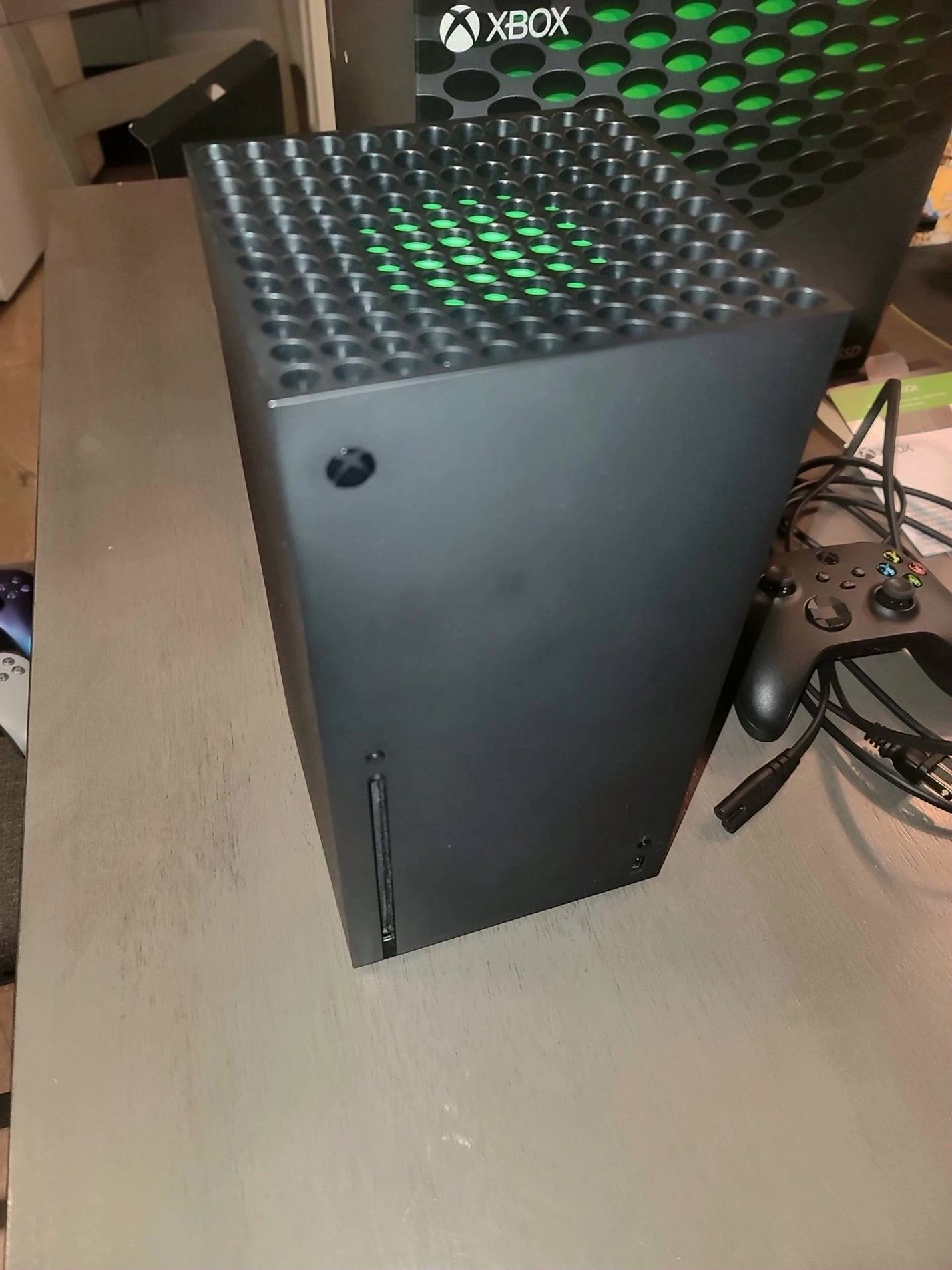 Microsoft Xbox Series X 1TB SSD with Controller Battery Charger - Used image 4