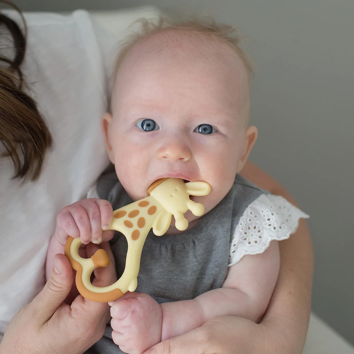 Dr. Brown's Ridgees Giraffe Massaging Baby Teether TE450-P2 BPA Free Lightweight - New image 6